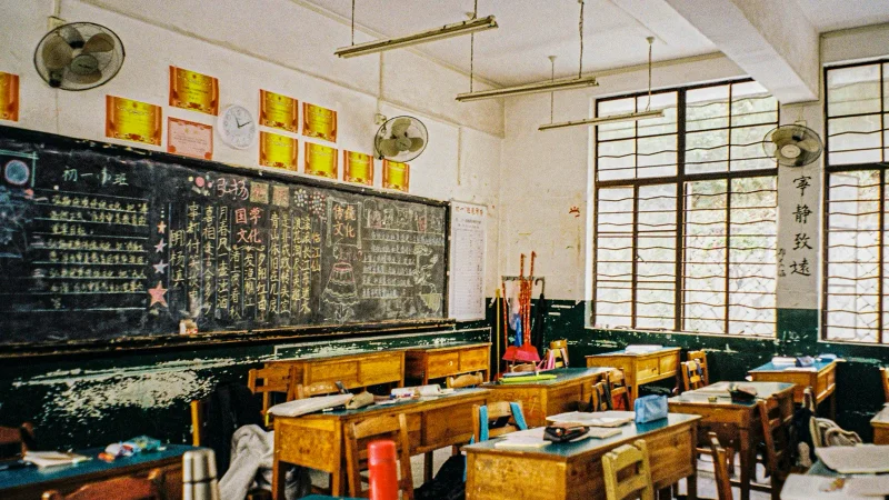 Reading the Room: What My Daughter's Second-Grade Art Class Taught Me About Organizational Dynamics
